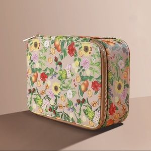 Brand new BEAUTY CASE